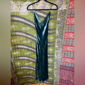 Rare FloraVere Emerald Velvet Cowl Neck Midi Dress Size Extra Small